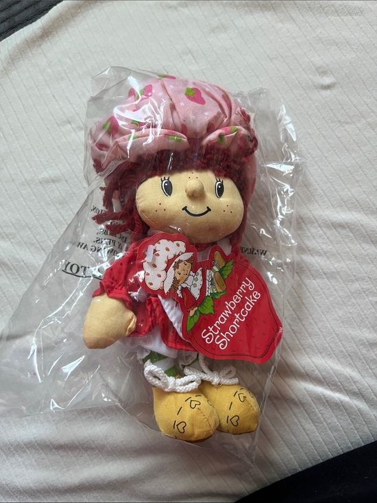 Strawberry Shortcake Other - Vintage Strawberry Shortcake Doll